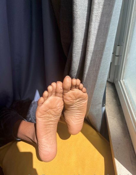 chocolatefeetbabe haut modèle galeries