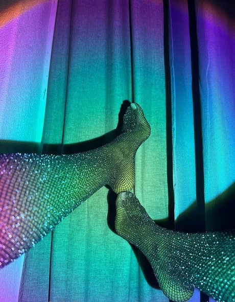 chocolatefeetbabe modèle sexy galerie