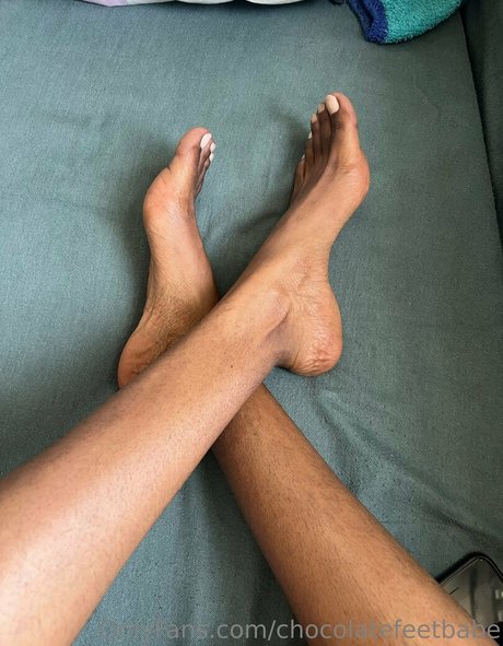 chocolatefeetbabe nus star du porno galerie