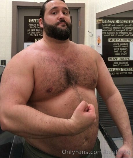 beefyrog modèle joli photos