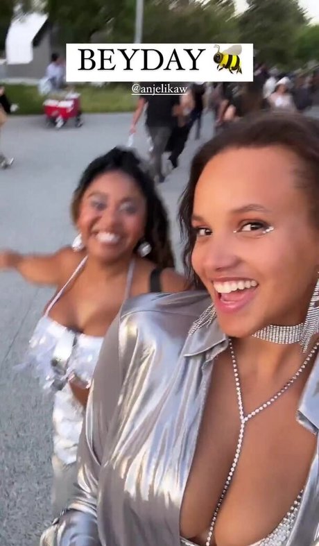 Ashley Nicole Williams actrice nue photo