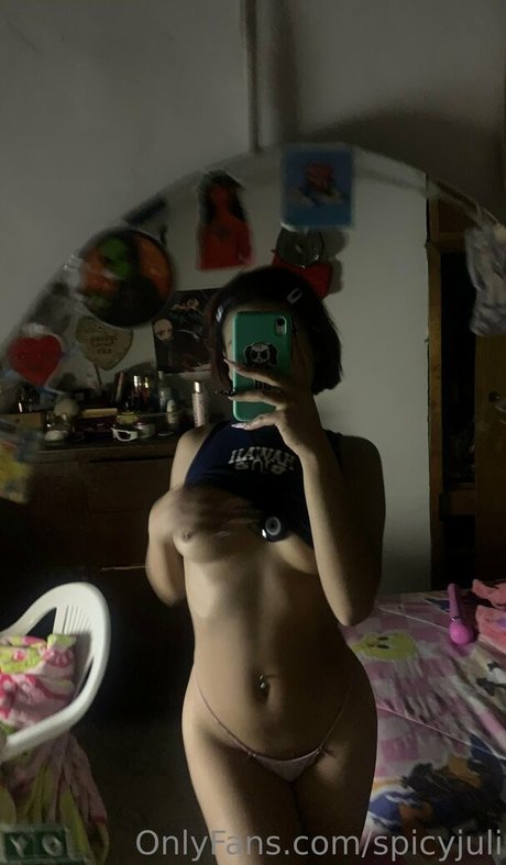 spicyjuli top star images