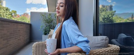 emsexylips actrice exclusive des photos