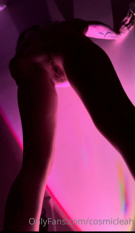 cosmicleah modèle gratuit photos