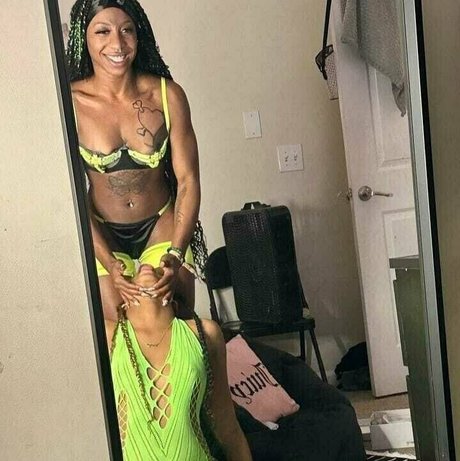 lesbehonest123 modèle porno galerie