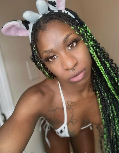 lesbehonest123 jolie actrice image