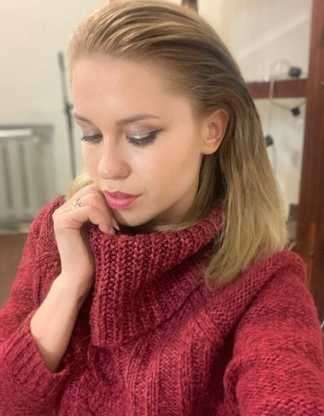 erika eden vip modèle artistique galeries