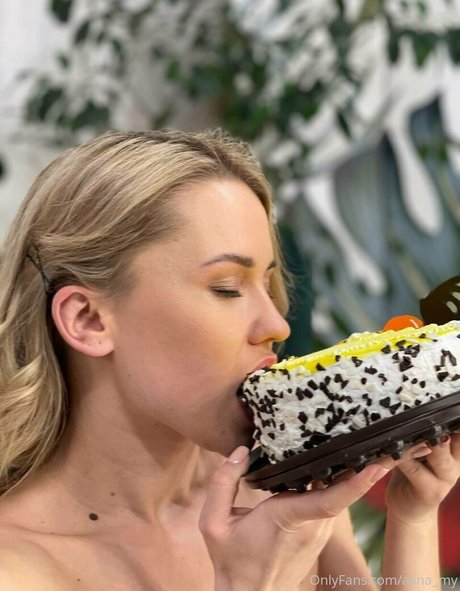 erika eden vip modèle archive