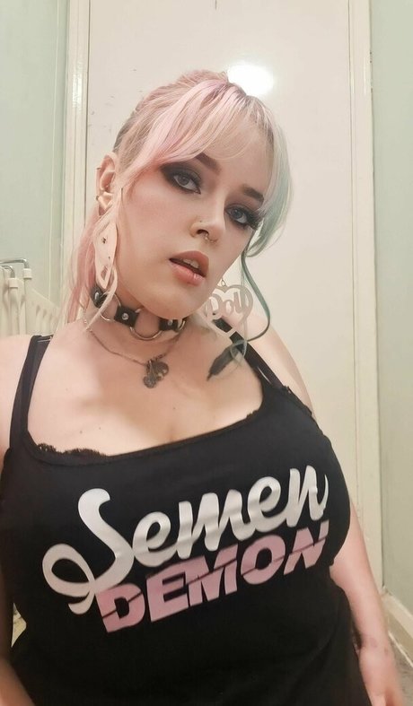 sicklysuccubus actrice sexy archive