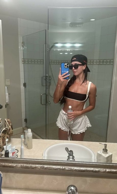 builtbybells actrice de grande qualité galeries