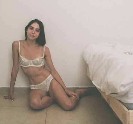 Inbal Yundler sexe de star du porno image