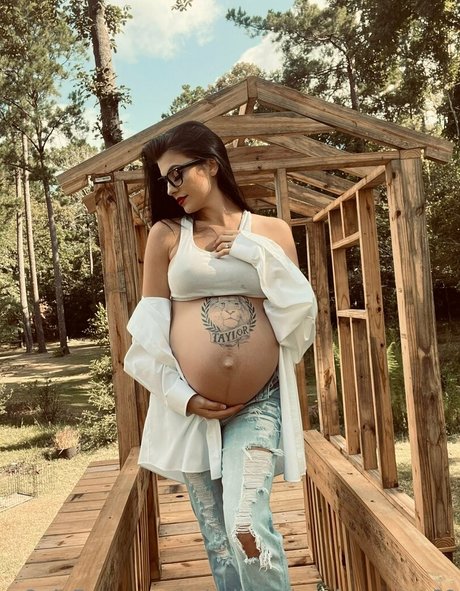 mindblowing brunette69 xxx star du porno images