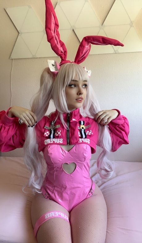 OMGPopx modèle chaud image