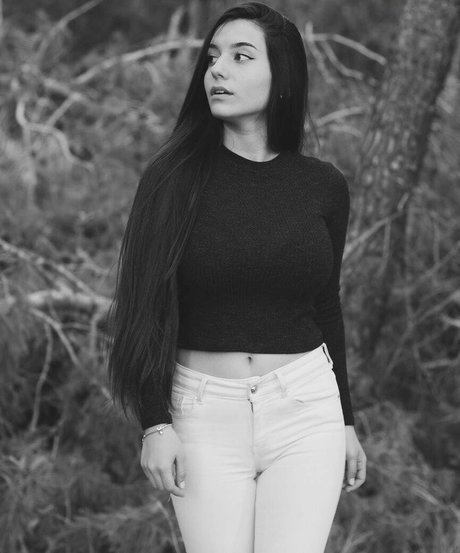 Sapir Hazansky modèle pornographique photo