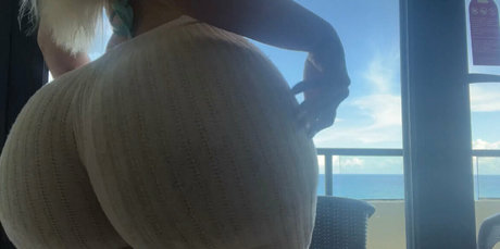 bootybyshelll belle actrice galerie