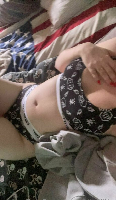 kellyklitta étoile de haute qualité img