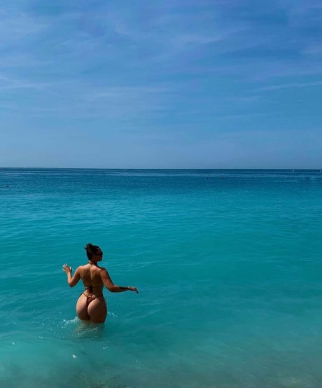 Daisy97096 modèle joli archive