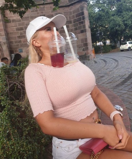 jessy bunny nus étoiles galeries