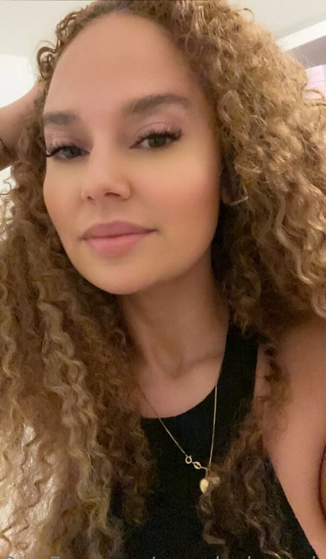 milf masturbation onlyfans les meilleurs nus galerie