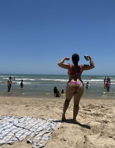 Gabrielamhdzz modèle sexy photo