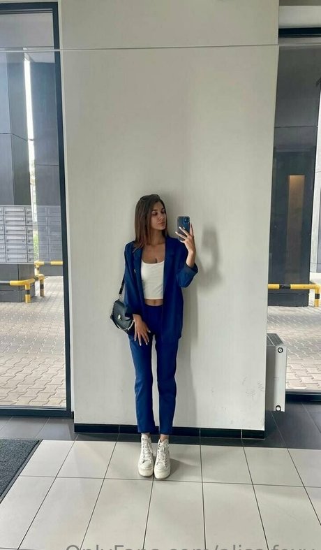 aliss foxy actrice pornographique photos