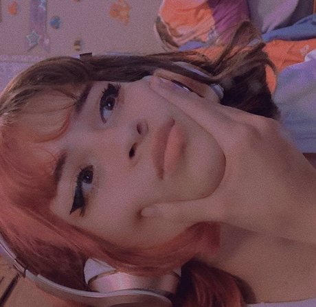 Teeniepet actrice chaude photos