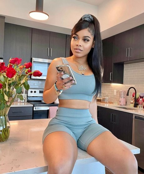 Rappers Daughters étoile adulte photos