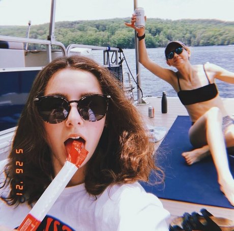 Katherine Hudson star du porno chaud img