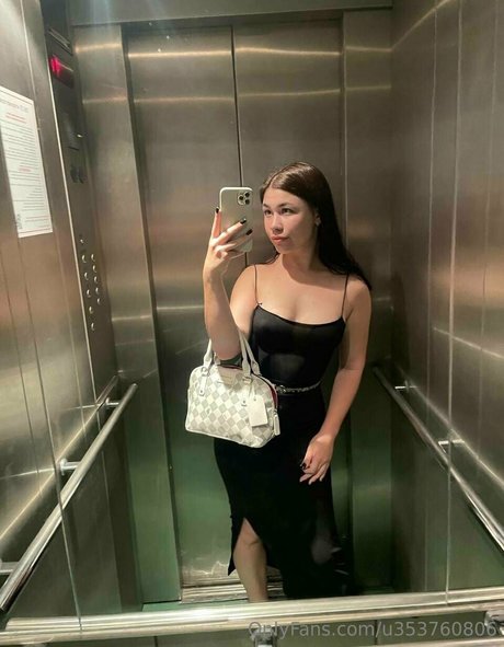 littlewaiifu modèles nus images