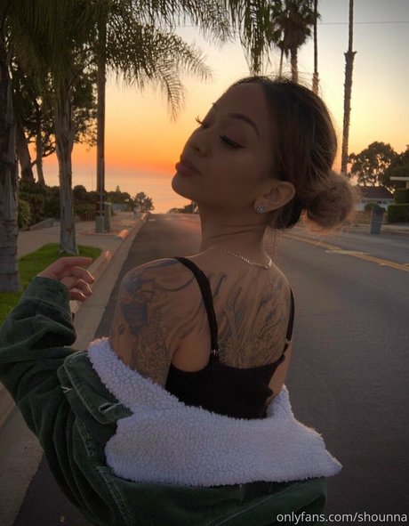 xs98x modèle érotique galerie