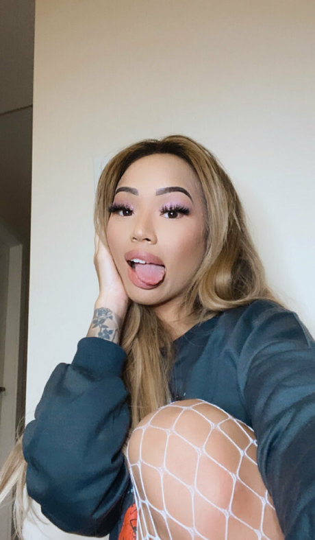 xs98x actrice de grande qualité image