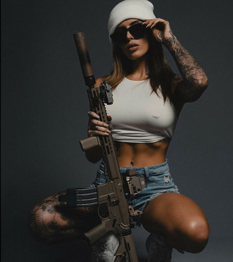 Crossmaiheart modèle de sexe archive