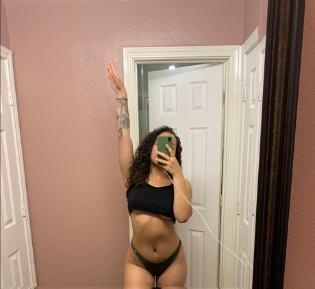 Savannah Spencer modèle meilleur des photos