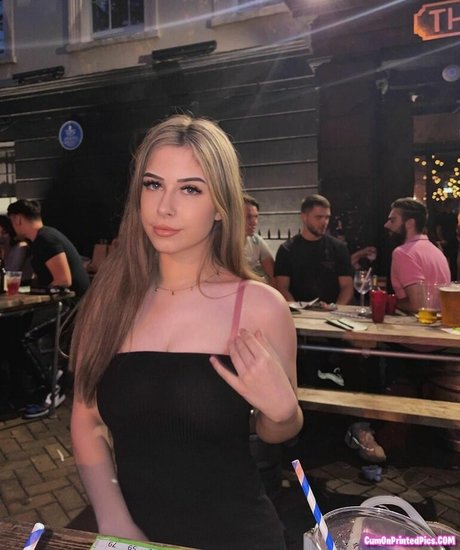 Lucy Scales star du porno érotique galeries