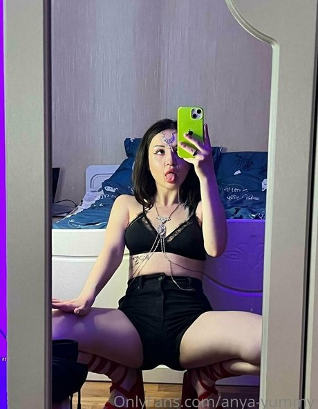 asshley black modèle gratuit collection