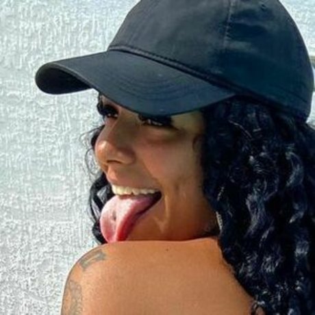 Karen Alencar modèle artistique archive