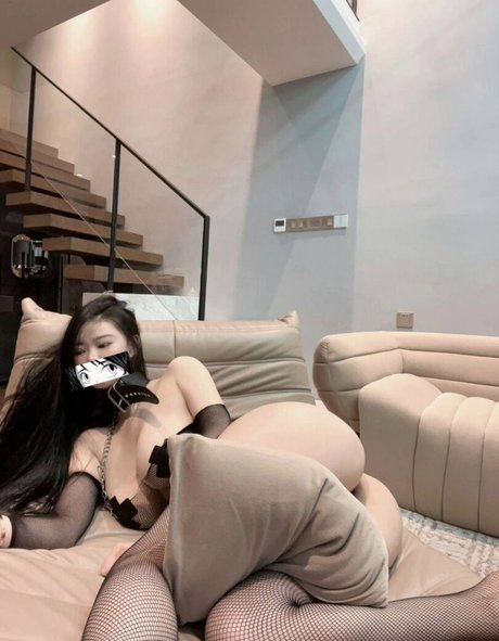 zuo gongzi actrice érotique img