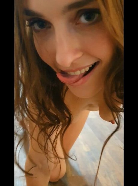 Koketochka555 modèle chaud galeries