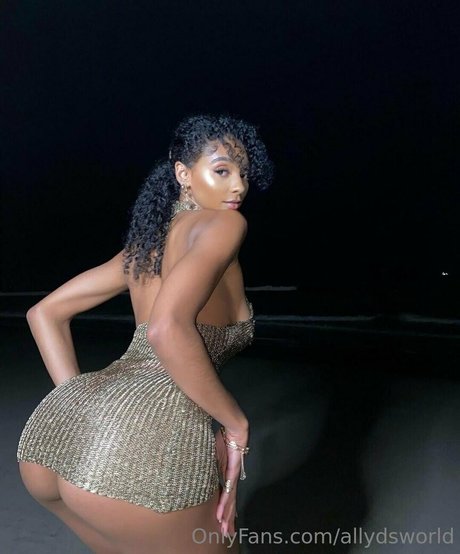 allydsworld art modèle photo