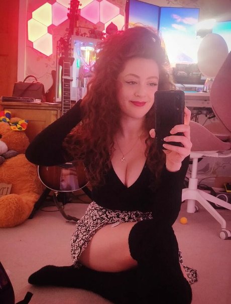 EmmaGraceGuitar modèle pornographique galerie