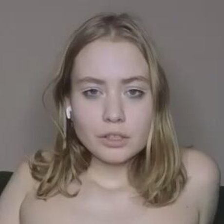 BrandyHelga étoile exclusive des photos