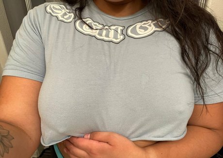 youronlyfavlatina modèle érotique galerie