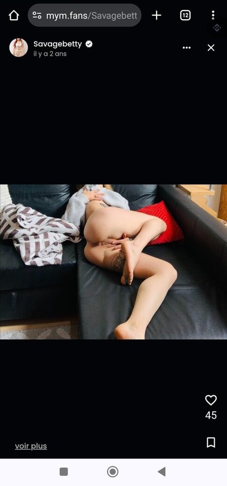 Mym Savagebetty modèle artistique photos