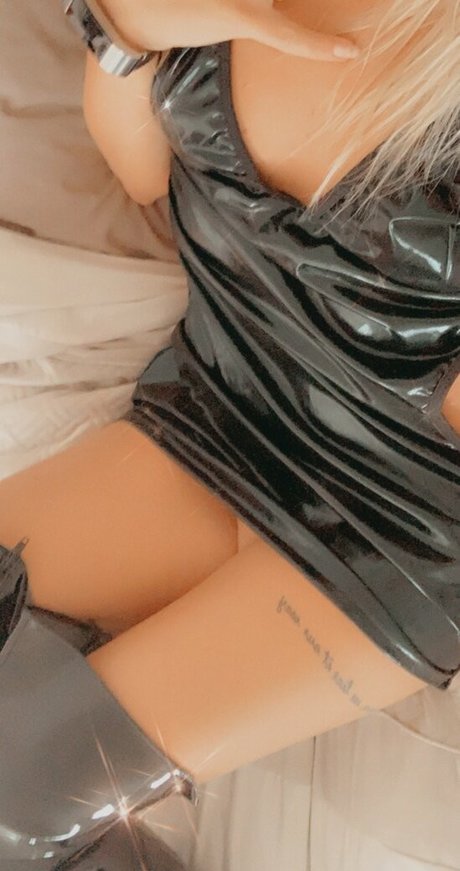 Bexwhitemodel modèle sympa image