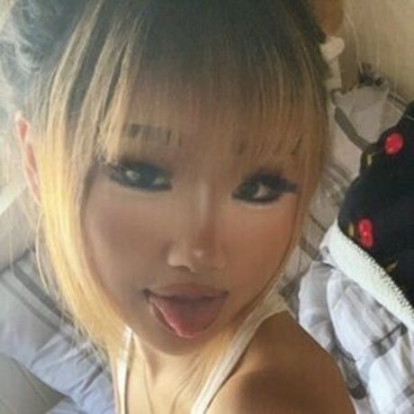 emi6a6y star du porno nue des photos