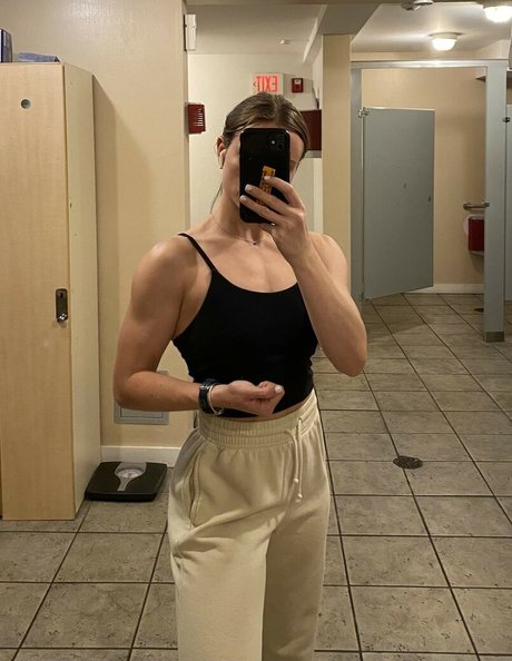 Hornyhamburglar haut modèle photos