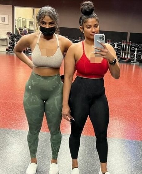 Sh33Natay haut de star du porno img