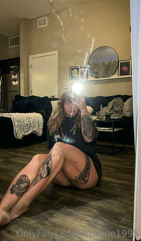 visage blond uniquementfans chaud adulte images