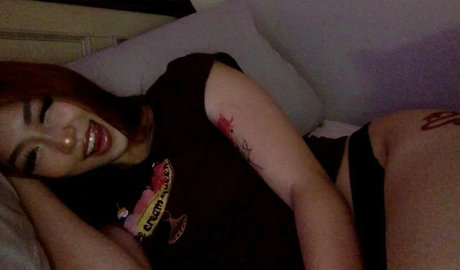 Harmonee Yang étoile sympa photo