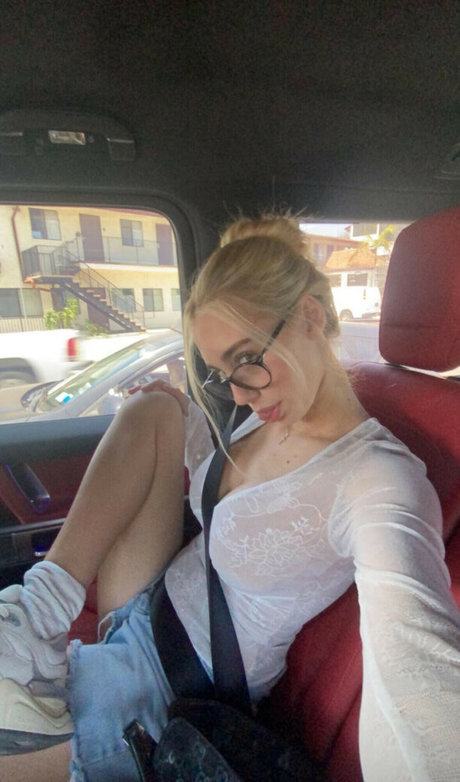 Jacboi y2k art modèle images